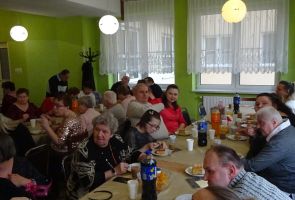 wspólny poczęstunek