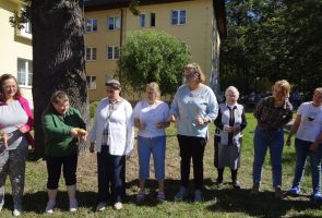 wspólna zabawa w kole