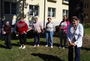 wspólna zabawa w kole