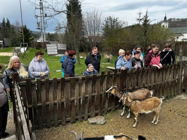 Bardzo lubią odwiedziny ludzi